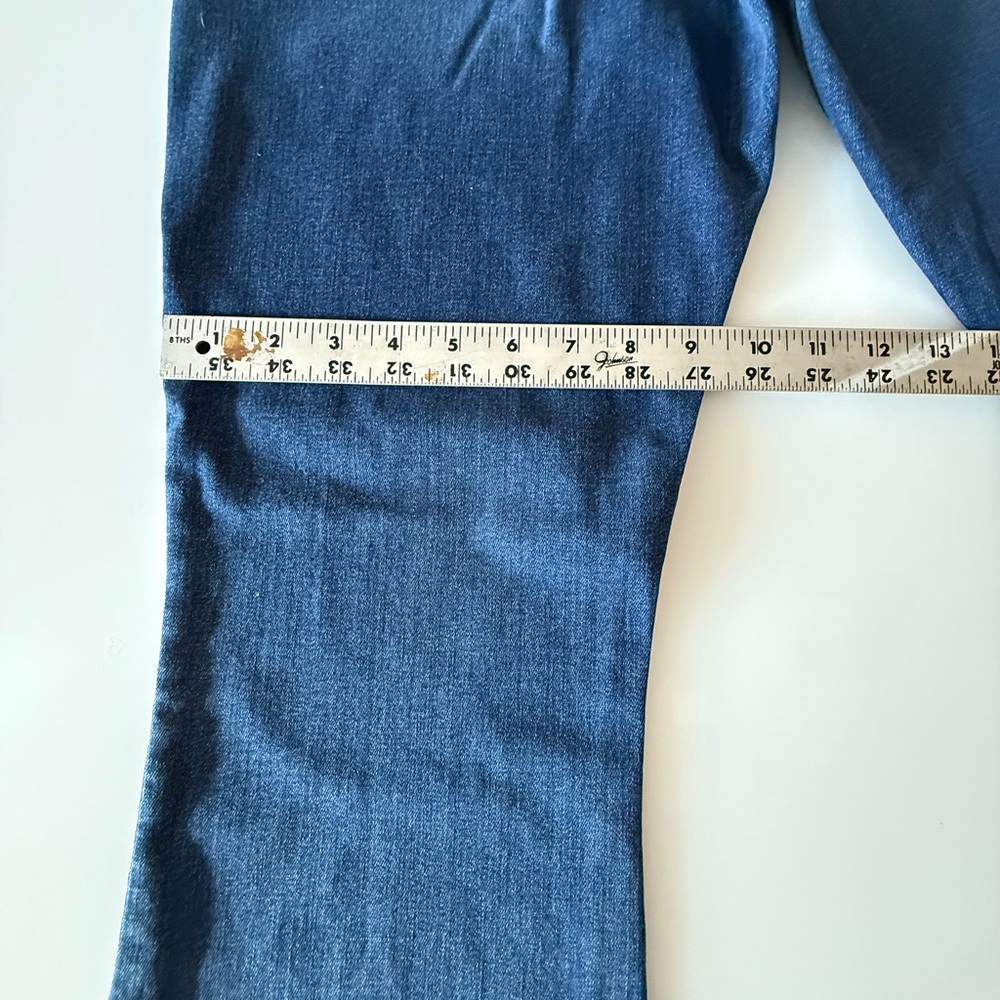 Frame Denim Women's Boot Cut Jeans in Dark Blue 11” rise - Picture 4 of 11